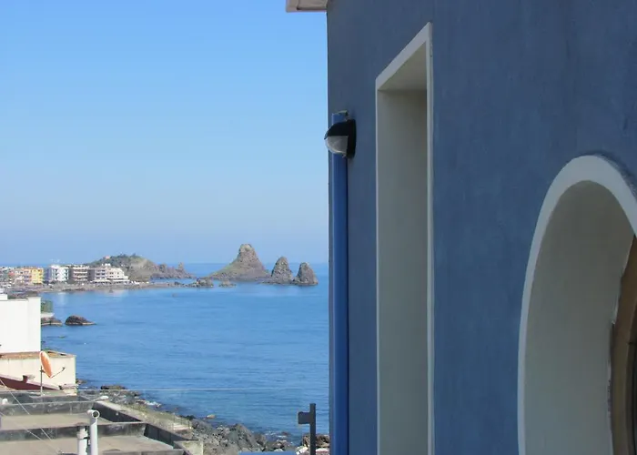 La Terrazza Sul Mare לינה וארוחת בוקר אצ'י קסטלו
